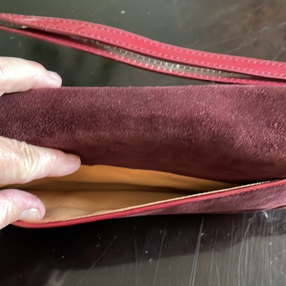 Ann Taylor Burgundy suede and patent small structured handbag: - Picture 4 of 7